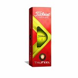 Gele Titleist TruFeel golfballen met logo, de golfballen zitten verpakt in een doosje van drie