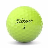 Gele Titleist Tour Soft golfballen met logo, het logo van Titleist afgebeeld op de bal.